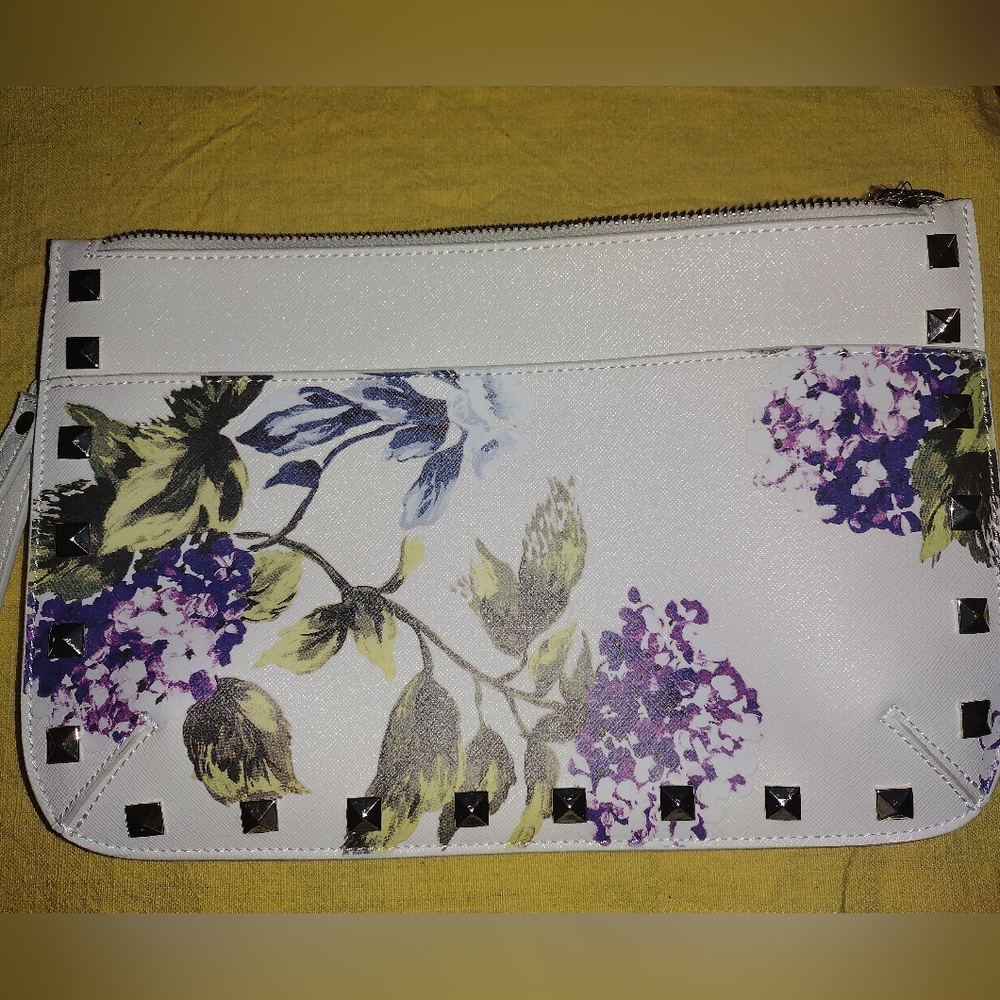 White House Black Market Clutch